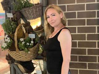 エロティックなビデオチャット -Amelia---