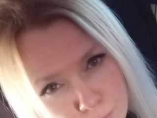 エロティックなビデオチャット -WhiteQueen-