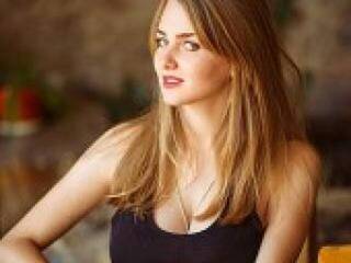 エロティックなビデオチャット 1dolypoly1