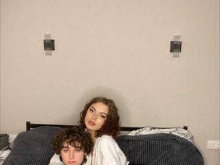 エロティックなビデオチャット 2Sweet4Yours