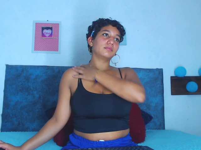 写真 abluecat #ass #squirt #pussy #cum #hot #LiveTouch #latina welcome to my room babys