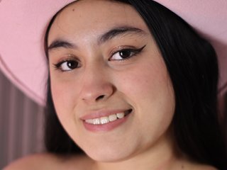 エロティックなビデオチャット Abril-Jhons