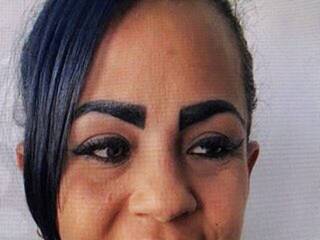 エロティックなビデオチャット AbrilBacker