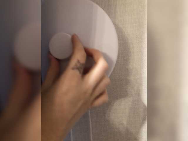 ブロードキャストスクリーンショット Ada-Wong