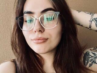 エロティックなビデオチャット ADA060