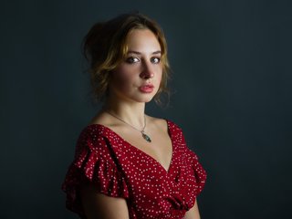 エロティックなビデオチャット AdalynGlow