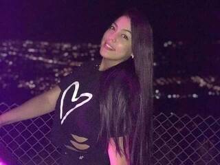 エロティックなビデオチャット AdeleBlancSec