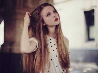 エロティックなビデオチャット AdeleFleming