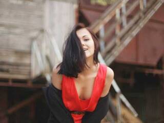 エロティックなビデオチャット AdeliNathan