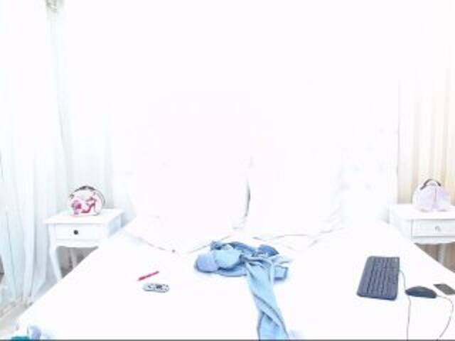 ブロードキャストスクリーンショット AdellaydeTay