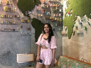 エロティックなビデオチャット adharawalker