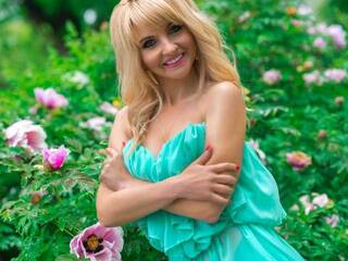 エロティックなビデオチャット Adrianessa29