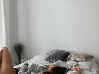 エロティックなビデオチャット Aennaangel01