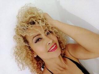 エロティックなビデオチャット Agaataa