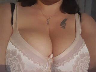 エロティックなビデオチャット BigTiti