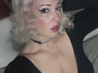 エロティックなビデオチャット Aladeya