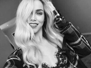 エロティックなビデオチャット Alanacassidy2