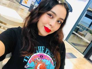 エロティックなビデオチャット AlanaFletcher