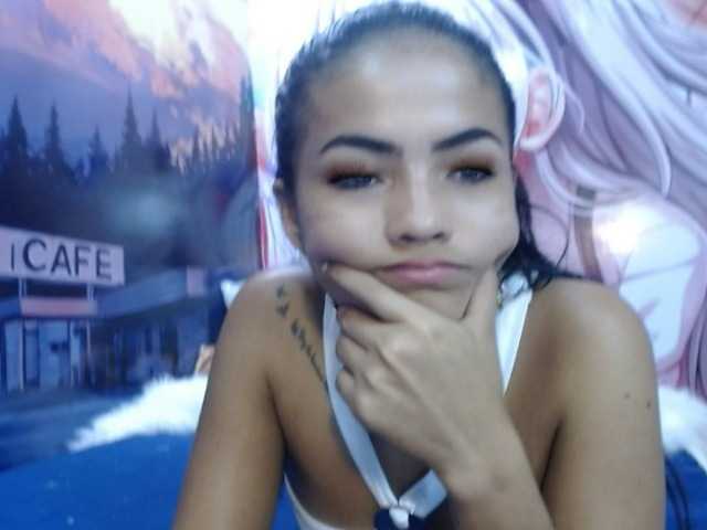 ブロードキャストスクリーンショット AlanaFonseca