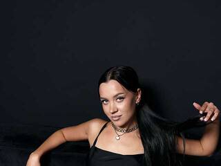 エロティックなビデオチャット AlanaMell