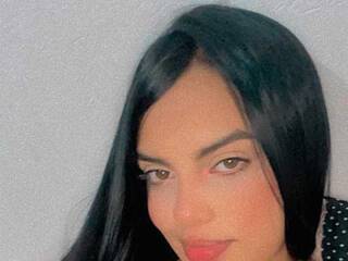 エロティックなビデオチャット ALANAVALERY