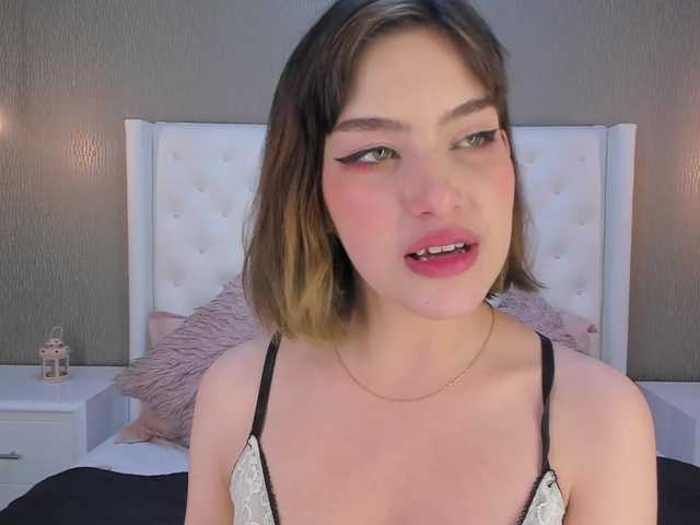 ブロードキャストスクリーンショット AlegnaTaylor