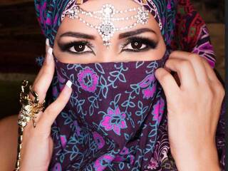 エロティックなビデオチャット AlenaRain