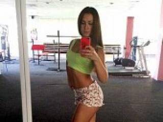 エロティックなビデオチャット alenasexxxx