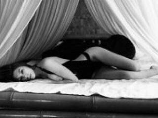 エロティックなビデオチャット alexalarch