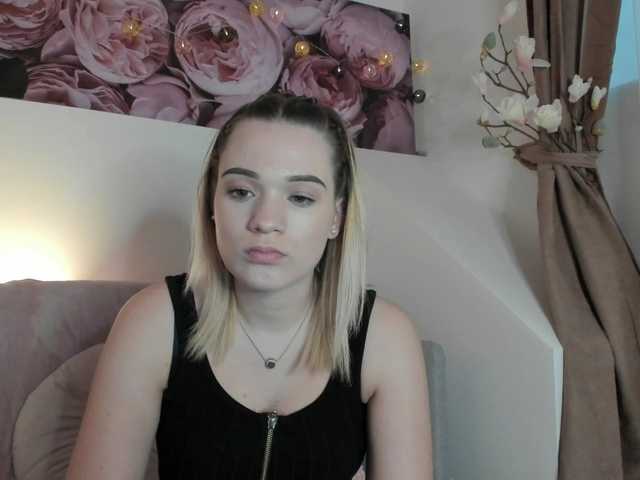 写真 AlexisTexas18 Another rainy day here, i am here for fun and chat-- naked and cum in pvt xx #18 #blonde #cute #teen #mistress