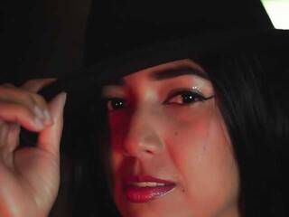 エロティックなビデオチャット alexxbeell