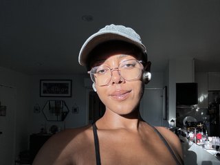 エロティックなビデオチャット AliaYourFav