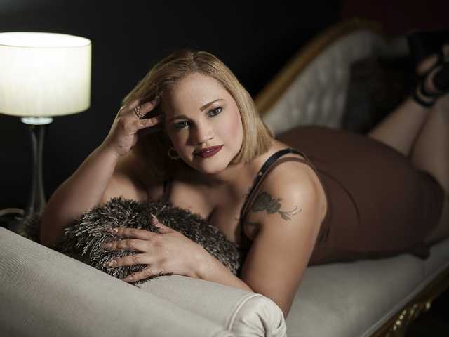 プロフィールの写真 Alice-Jones1