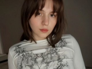 エロティックなビデオチャット Alice-Nour
