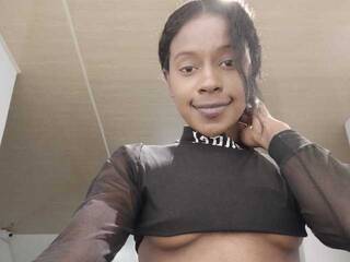 エロティックなビデオチャット aliceelovecl