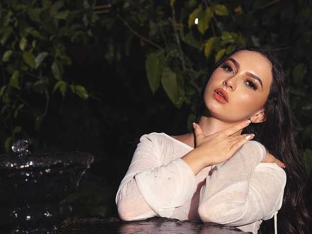 プロフィールの写真 AliceHarper1