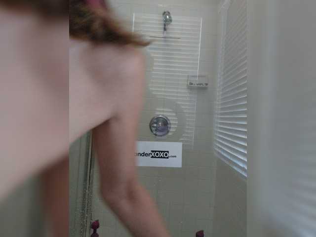 写真 AliceWonder Welcum to my Wonderland! All tips welcum! Help me stay in the top 100 contest this week! Tips appreciated if you're enjoying shower time fun!Find me xalicewonderxoxo at most cyber spaces!