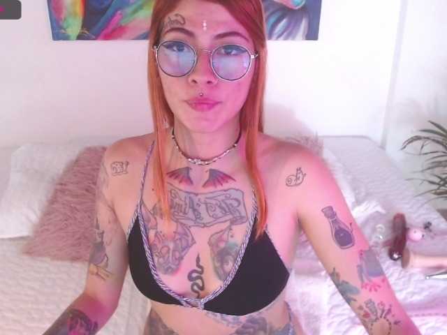 写真 AliciaLodge I escape from the area 51 to fuck with you ... CONTROL DOMI+ NAKED+FUCK ASS 666TIPS #new #teen #tattoo #pussy #lovense