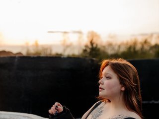 エロティックなビデオチャット AlinaAdams