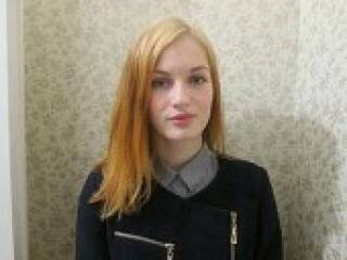 エロティックなビデオチャット alinaalovee