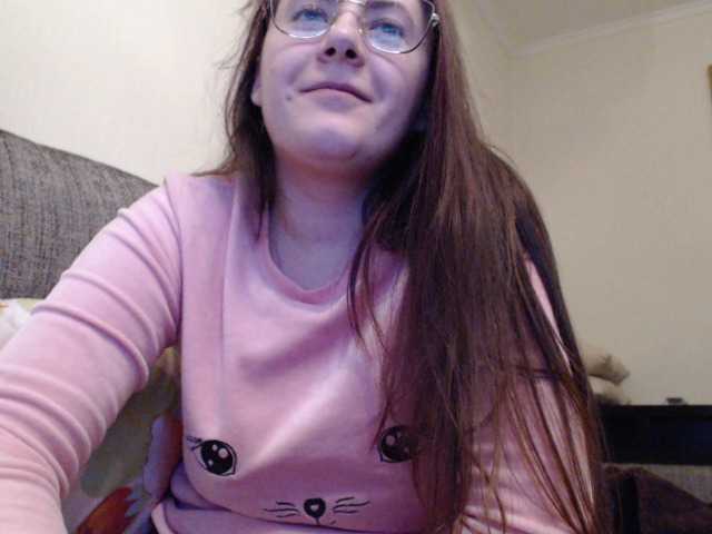 ブロードキャストスクリーンショット AlinaBertie3