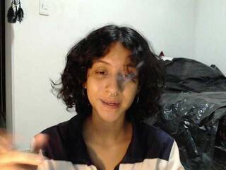 エロティックなビデオチャット AlinaWoolf