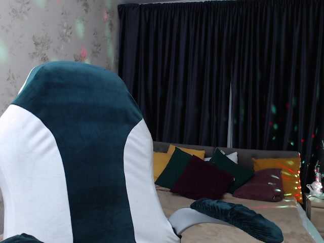 ブロードキャストスクリーンショット Alisawoods