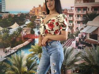 エロティックなビデオチャット AlisonHornyy