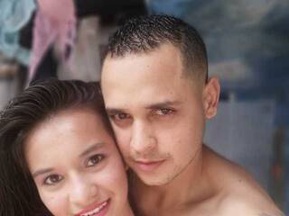 エロティックなビデオチャット AlissonyGuido