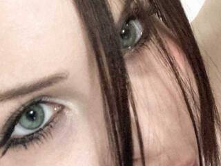 エロティックなビデオチャット AllexAww