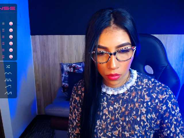 写真 Alonndra Back in my office a lot of paperwork, and a lot of wet fantasies ♥ ♥ - @GOAL: CUM show ♥ every 2 goals reached: SQUIRT SHOW 204 #office #secretary #bigboobs #18 #latina #anal #young #lovense #lush #ohmibod
