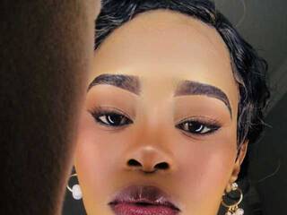 エロティックなビデオチャット Alu117