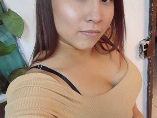 エロティックなビデオチャット Alyn-zc