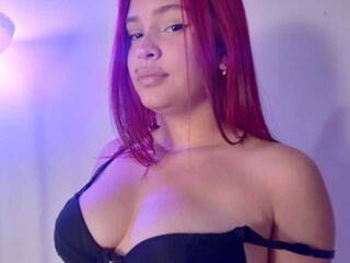 エロティックなビデオチャット Alyson-red